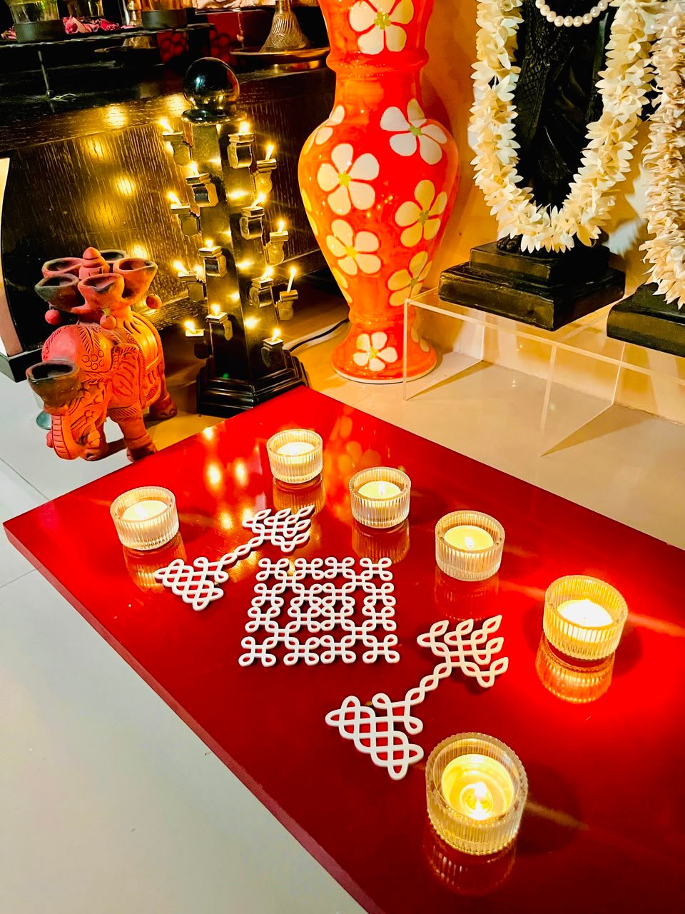 L-01: Luxe Acrylic Diya and Kolam design